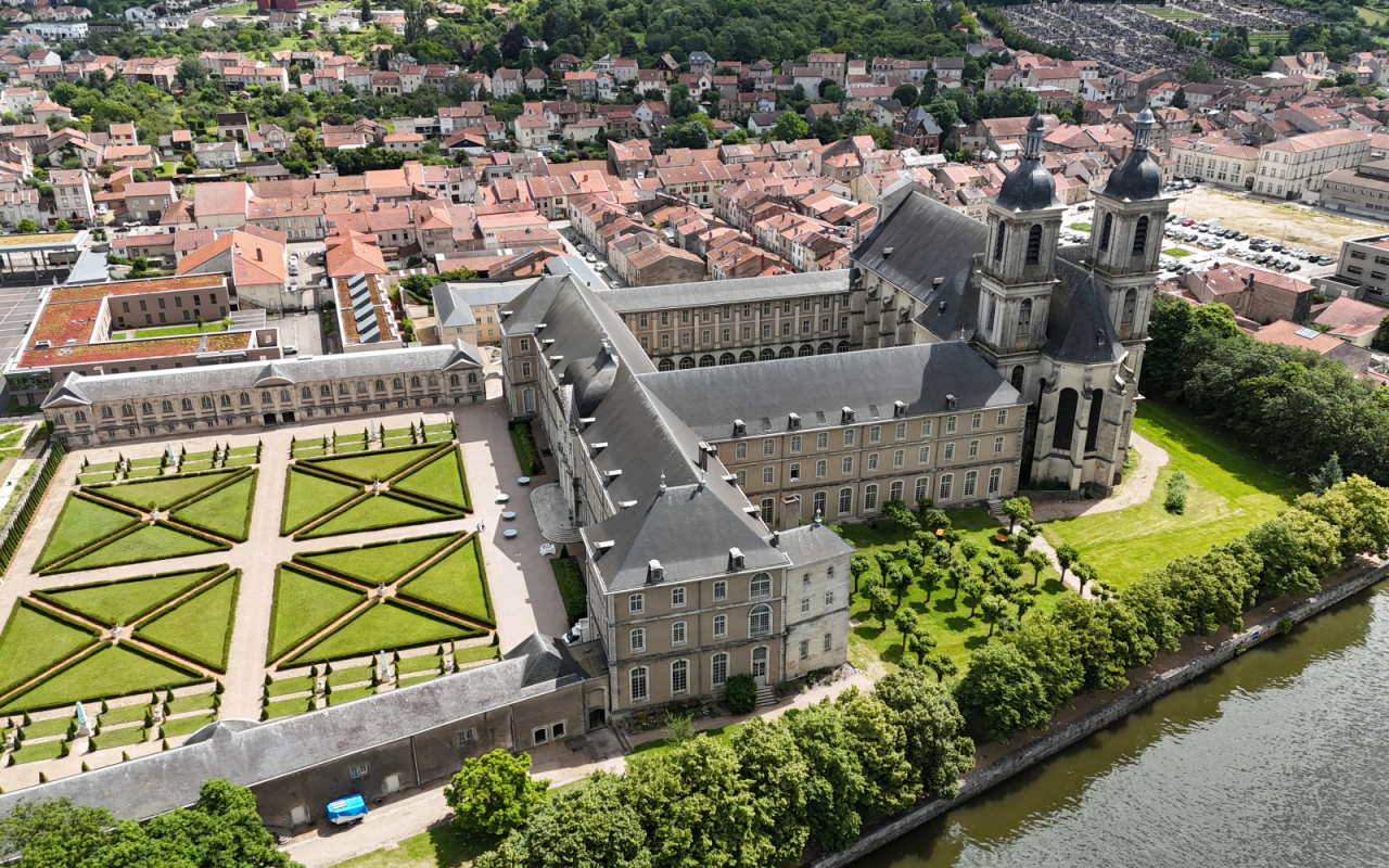 Vue aérienne de l'Abbaye des Prémontrés